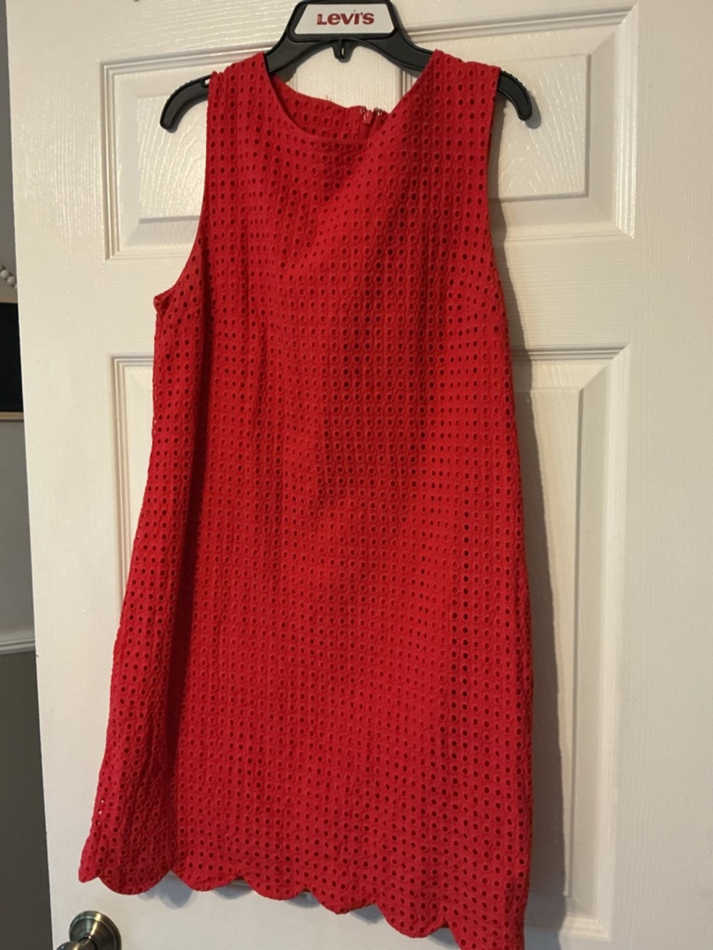 Cynthia Rowley Red Eyelet Shift Dress Size 8 Sleeveless Scalloped Hem Summer - Picture 3 of 12